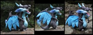 Mega Charizard X peluche di Nazegoreng