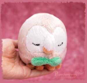 rowlet_peluche-300x286.jpg