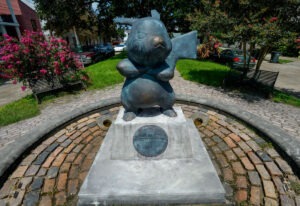statua pikachu new orleans