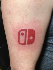 Tatuaggio logo Nintendo Switch