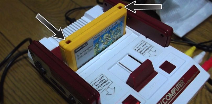 Ecco perché le cartucce del Famicom hanno i buchi