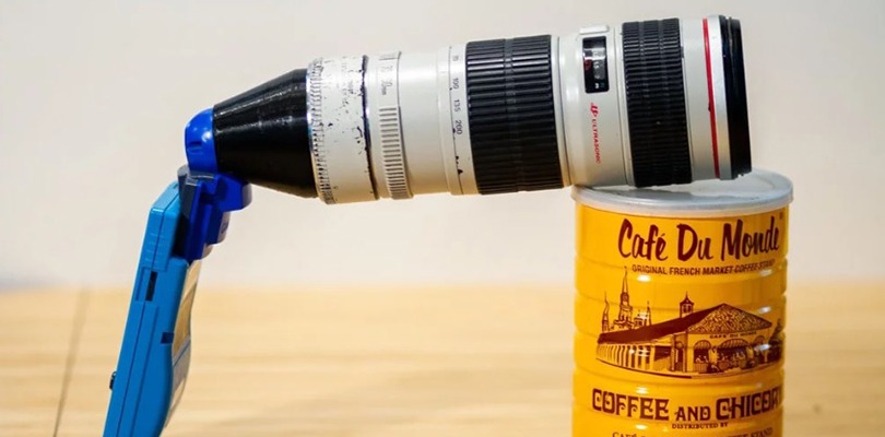 Un fotografo riesce a effettuare un primo piano della Luna con una Game Boy Camera