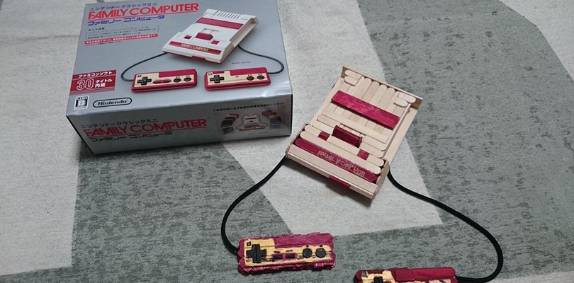 Un bambino ha creato una replica del Famicom usando i bastoncini dei gelati!