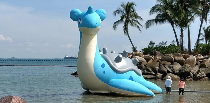 Un enorme Lapras gonfiabile appare nella Zona Safari di Pokémon GO a Singapore