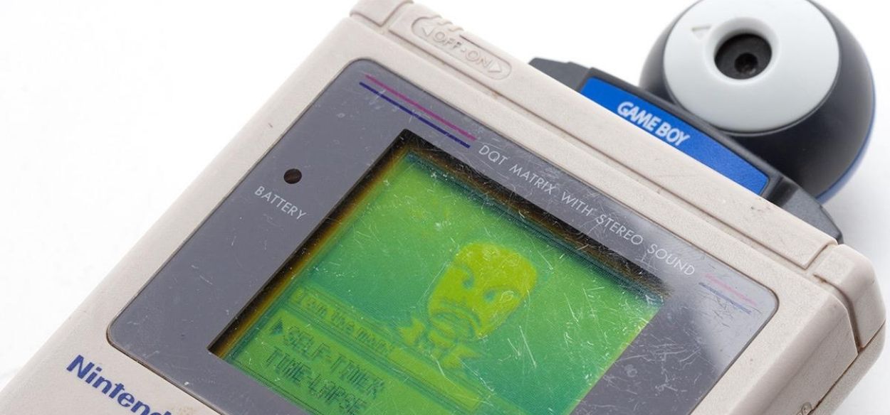 Un artista sfrutta la Game Boy Camera per creare magnifiche opere
