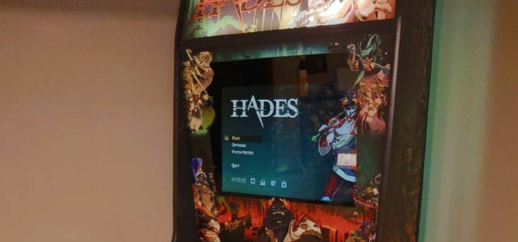 Hades cabinato