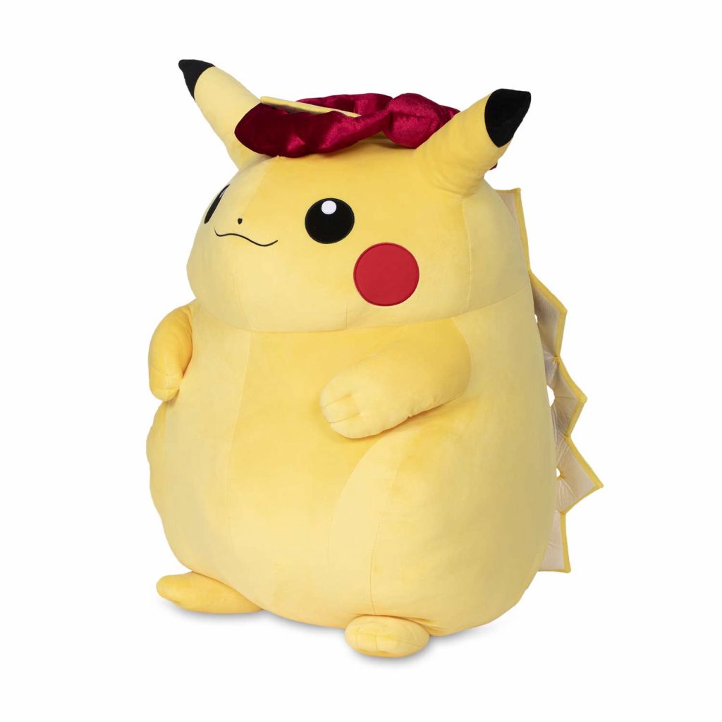 Questo morbidissimo peluche di Pikachu Gigamax è tutto ciò di cui