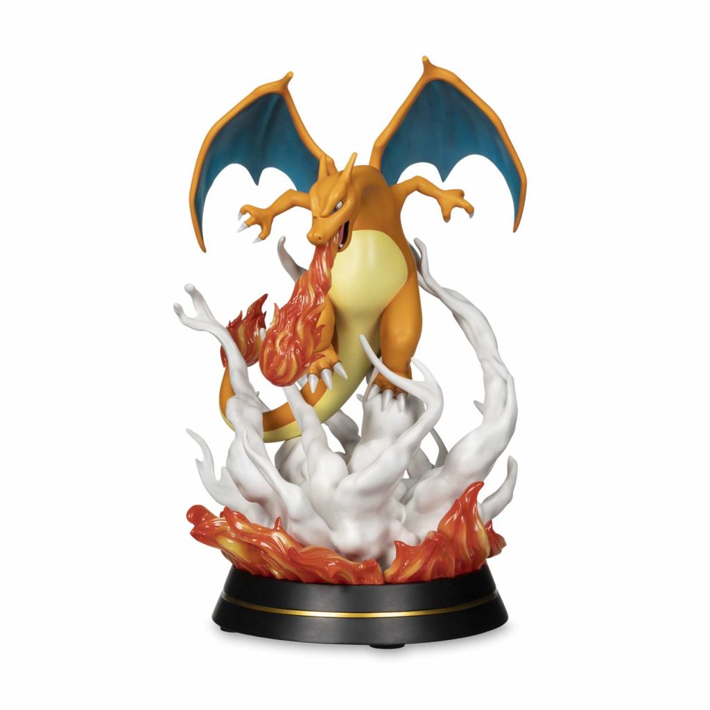 action figure Charizard