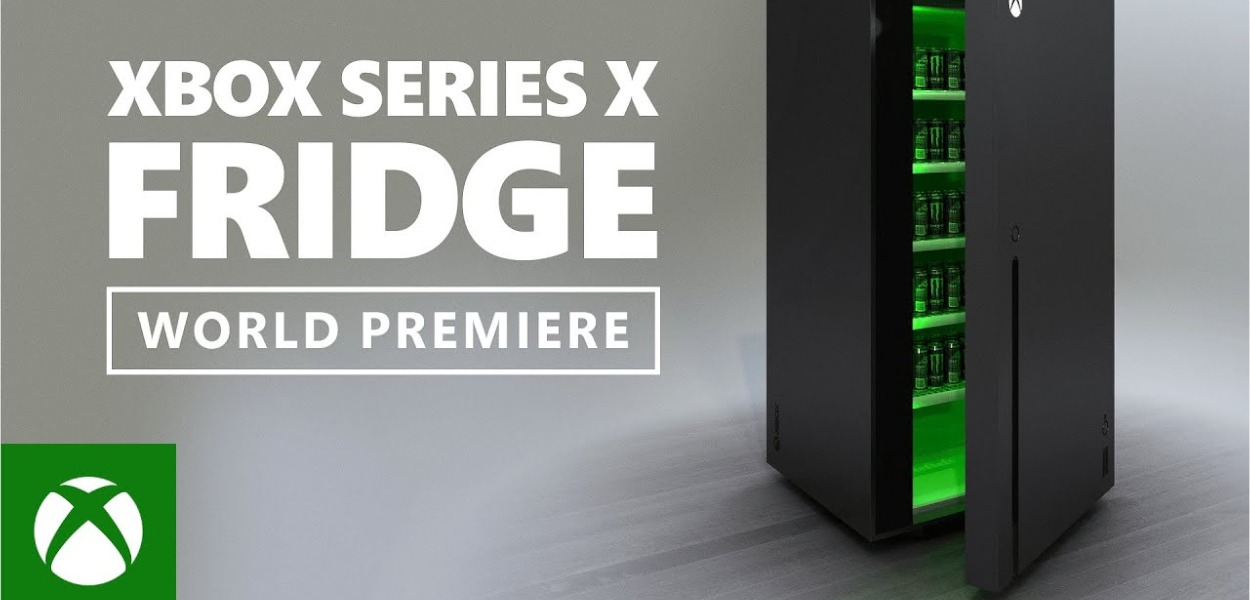 Dal meme alla realtà, Microsoft presenta un frigorifero a forma di Xbox Series X