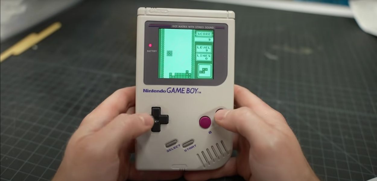 Uno youtuber crea un simil Game Boy a energia nucleare
