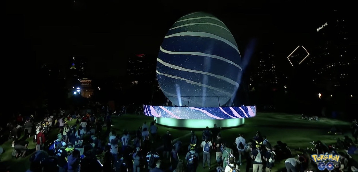 Pokémon GO: il video ufficiale mostra le lotte intorno all'uovo gigante