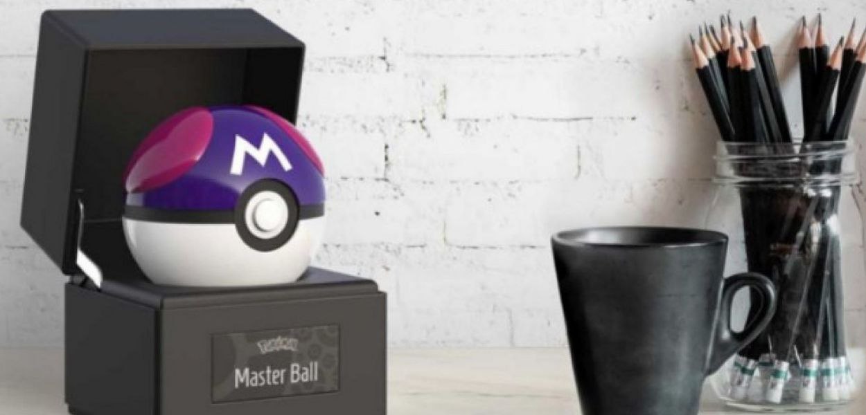 La replica della Master Ball è ora disponibile nel Pokémon Center del Regno Unito