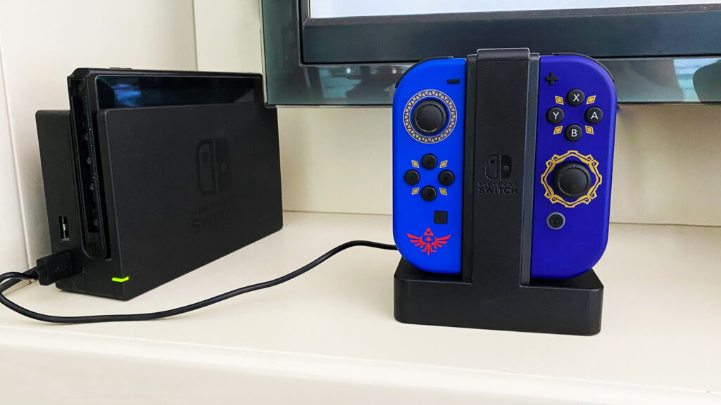 Joy-Con Charging Dock di Powera in funzione