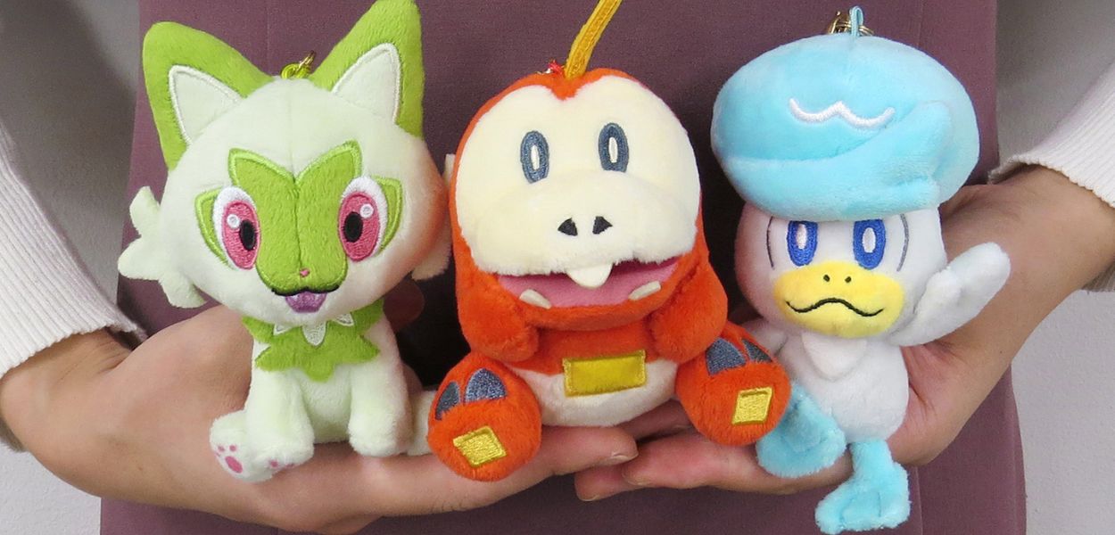 I Pokémon iniziali di Paldea diventano teneri peluche