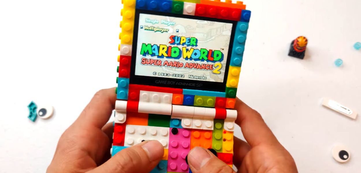 Un fan ha realizzato un Game Boy Advance SP funzionante con i LEGO