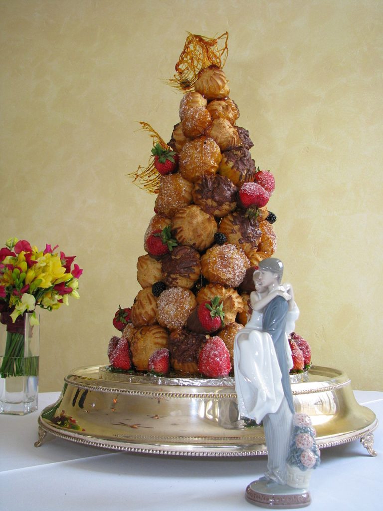 Croquembouche_