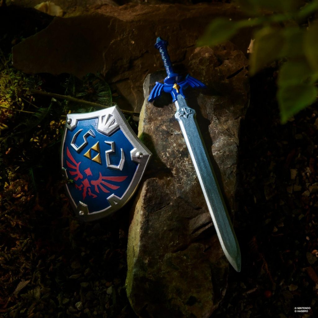 Spada Suprema e Scudo Hylia, collezione Hasbro x Nintendo "Heroes of Hyrule"